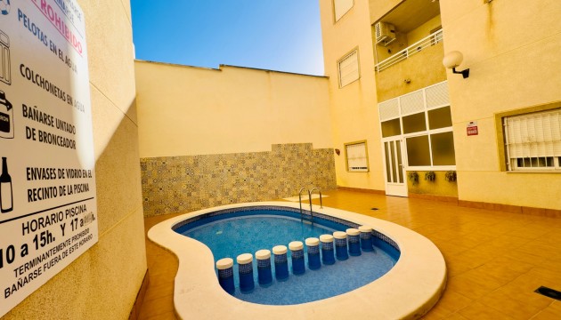 Odsprzedaż - Apartment - Torrevieja