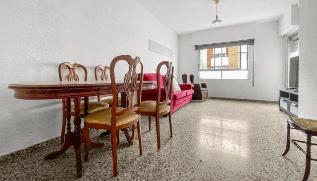 Odsprzedaż - Apartment - Guardamar del Segura - Pueblo