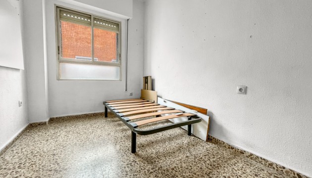 Odsprzedaż - Apartment - Guardamar del Segura - Pueblo