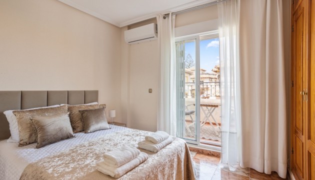 Odsprzedaż - Detached Villa - Orihuela Costa - La Regia