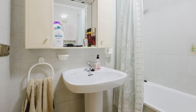 Odsprzedaż - Apartment - Torrevieja - El Acequión - Los Náufragos