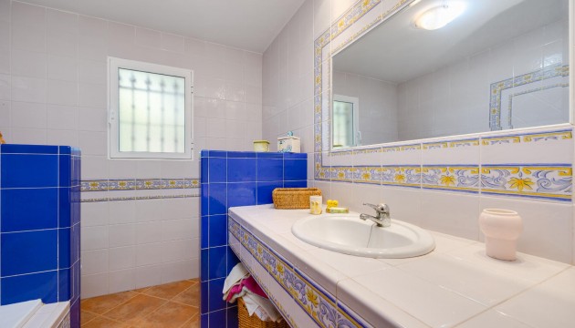 Resale - Detached Villa - San Miguel de Salinas