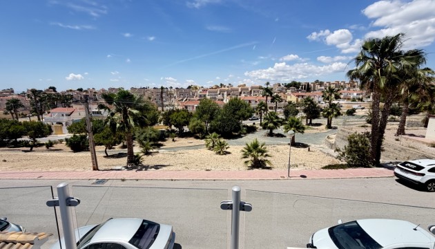 Odsprzedaż - Detached Villa - Orihuela Costa - Villamartín