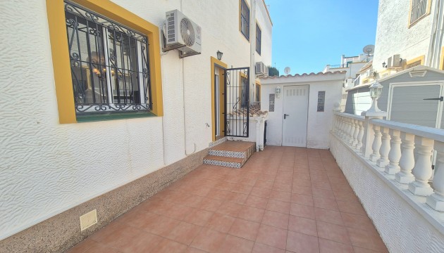 Odsprzedaż - Semi Detached Villa - Orihuela Costa - Los Altos