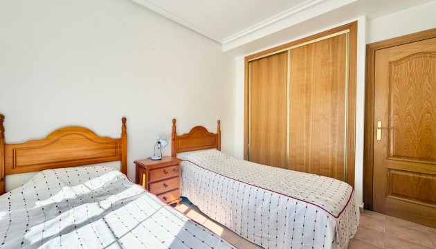 Resale - Semi Detached Villa - Guardamar del Segura