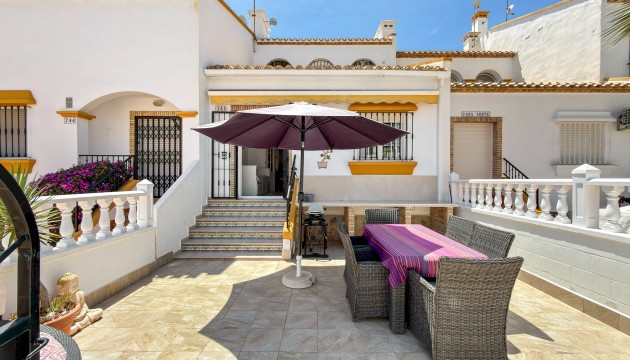 Odsprzedaż - Kamienica - Orihuela Costa - Los Dolses