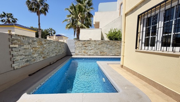Odsprzedaż - Detached Villa - Orihuela Costa - Las Ramblas