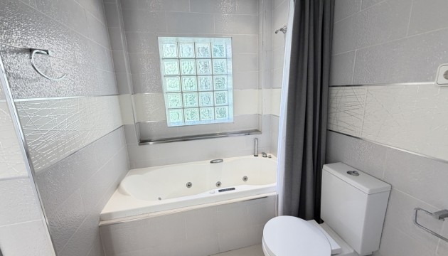 Odsprzedaż - Detached Villa - Orihuela Costa - Las Ramblas