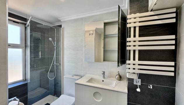 Odsprzedaż - Apartment - Orihuela Costa - Punta Prima