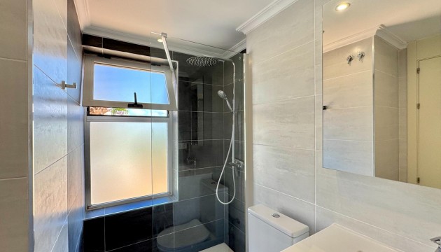Odsprzedaż - Apartment - Orihuela Costa - Punta Prima