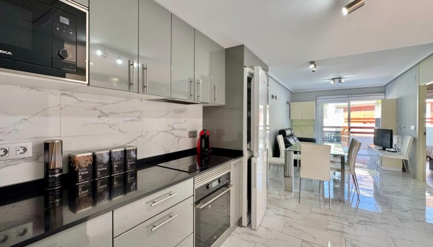 Odsprzedaż - Apartment - Orihuela Costa - Punta Prima