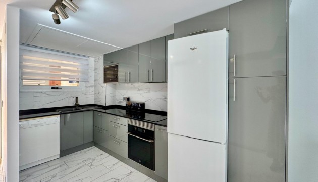 Odsprzedaż - Apartment - Orihuela Costa - Punta Prima