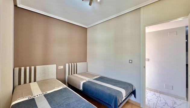 Odsprzedaż - Apartment - Orihuela Costa - Punta Prima