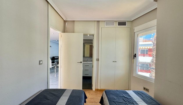 Odsprzedaż - Apartment - Orihuela Costa - Punta Prima