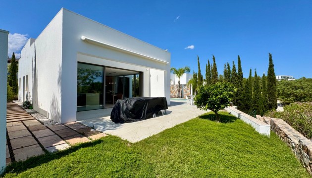 Odsprzedaż - Detached Villa - Orihuela - Las Colinas Golf
