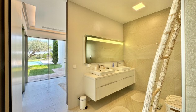 Odsprzedaż - Detached Villa - Orihuela - Las Colinas Golf