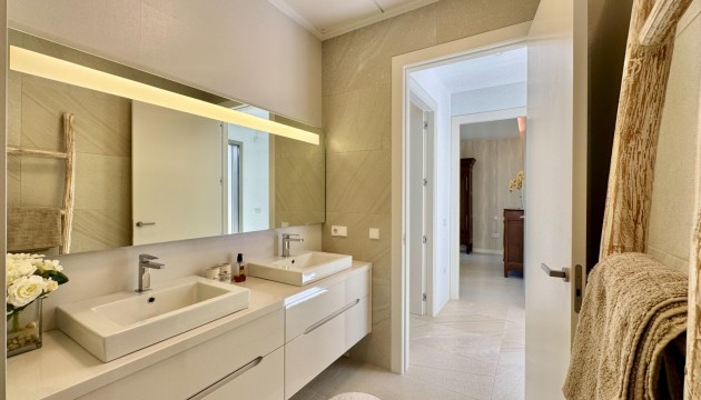 Odsprzedaż - Detached Villa - Orihuela - Las Colinas Golf