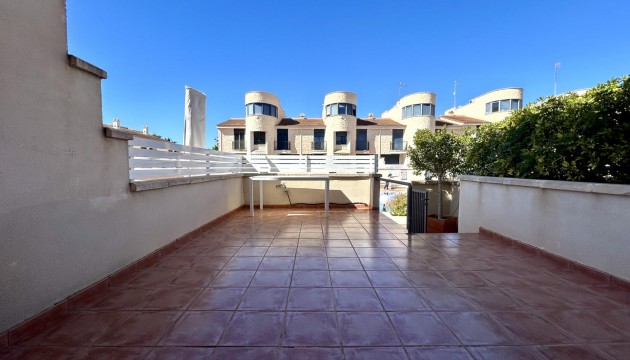 Odsprzedaż - Kamienica - Orihuela Costa - Cabo Roig