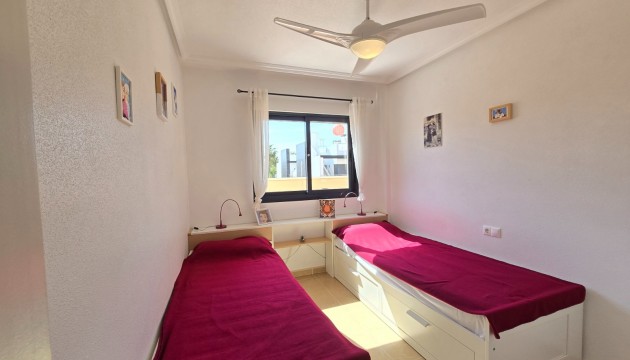 Odsprzedaż - Apartment - Orihuela Costa - Villamartín