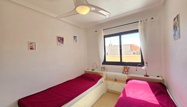 Odsprzedaż - Apartment - Orihuela Costa - Villamartín