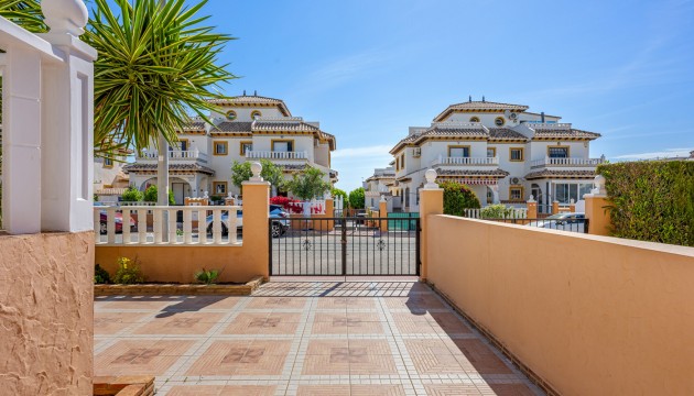 Odsprzedaż - Kamienica - Orihuela Costa - Lomas de Cabo Roig
