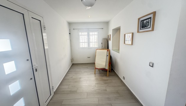 Odsprzedaż - Detached Villa - Orihuela Costa - Villamartín