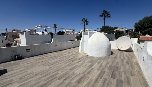 Odsprzedaż - Detached Villa - Orihuela Costa - Villamartín