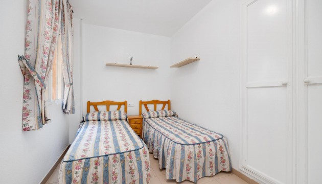Odsprzedaż - Bungalow - Torrevieja - El Acequión - Los Náufragos