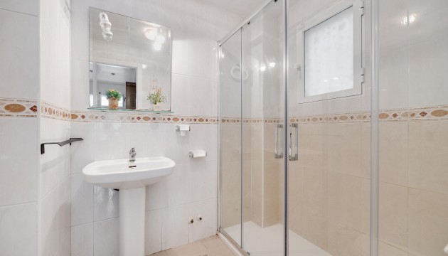 Odsprzedaż - Bungalow - Torrevieja - El Acequión - Los Náufragos