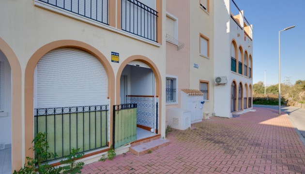 Odsprzedaż - Bungalow - Torrevieja - El Acequión - Los Náufragos