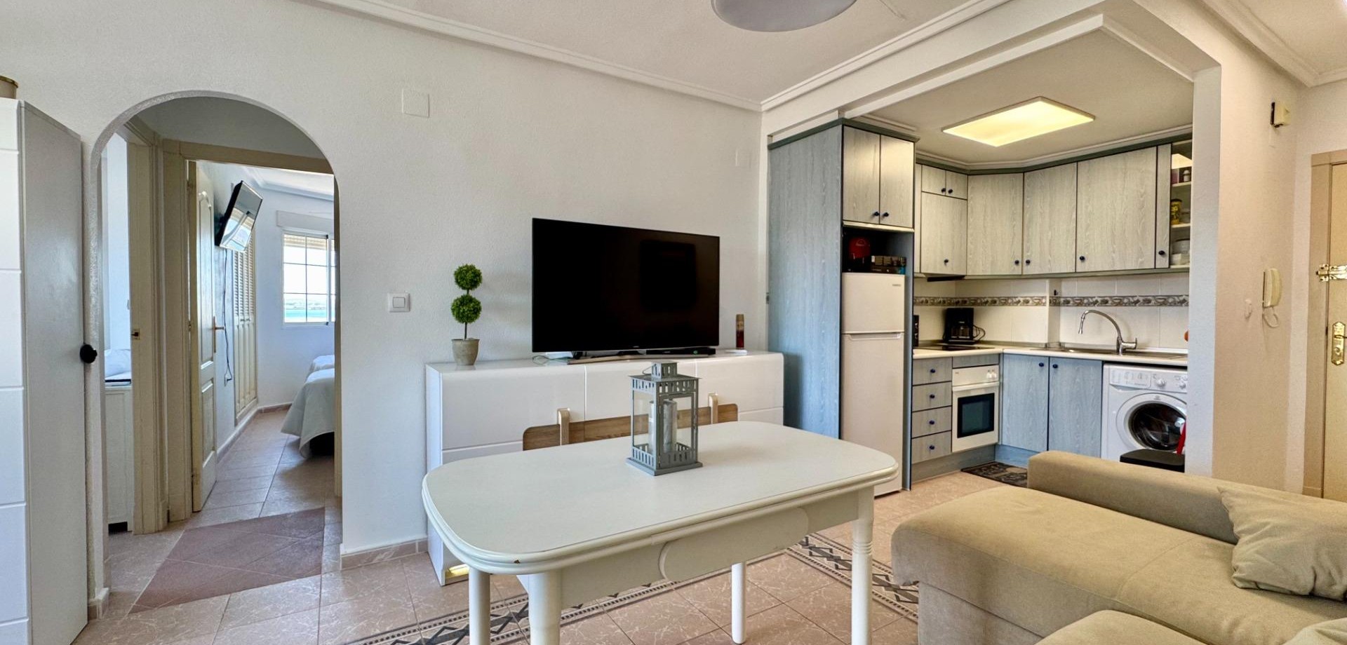 Apartment in Torrelamata - Image 3