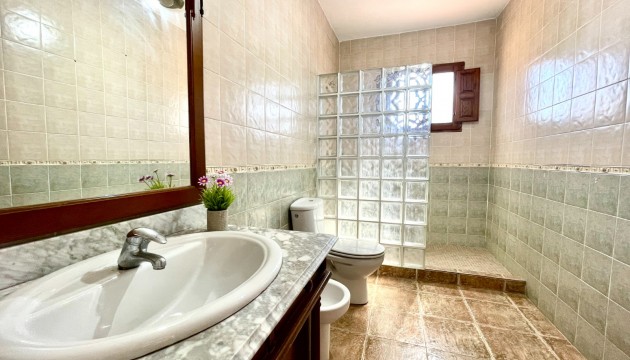 Resale - Detached Villa - Catral