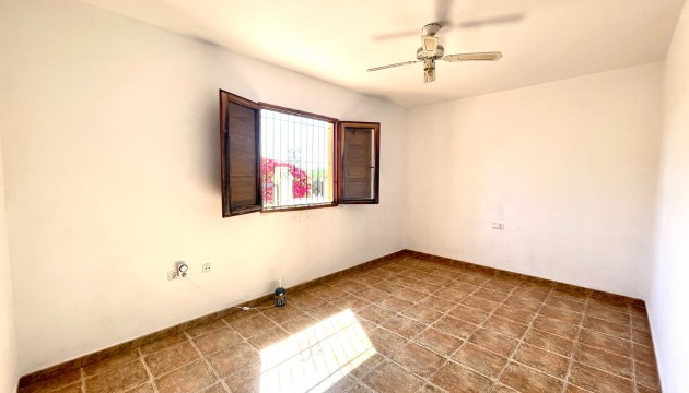 Resale - Detached Villa - Catral