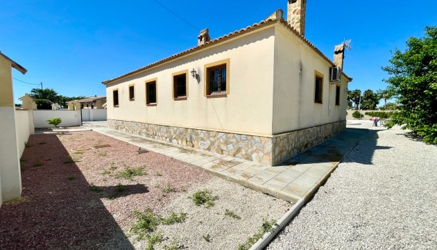 Resale - Detached Villa - Catral