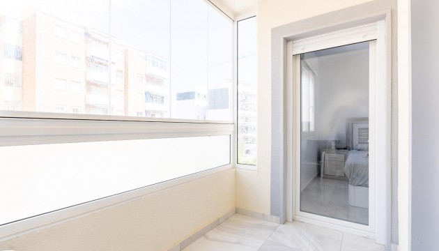 Herverkoop - Herenhuis - Torrevieja - Punta Prima