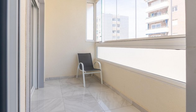 Herverkoop - Herenhuis - Torrevieja - Punta Prima