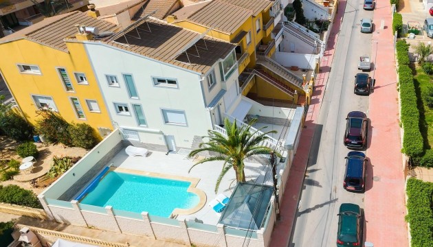 Herverkoop - Herenhuis - Torrevieja - Punta Prima