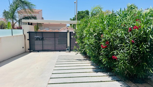Reventa - Chalet Independiente - Rojales