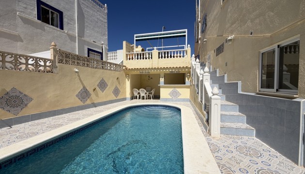 Resale - Townhouse - San Miguel de Salinas