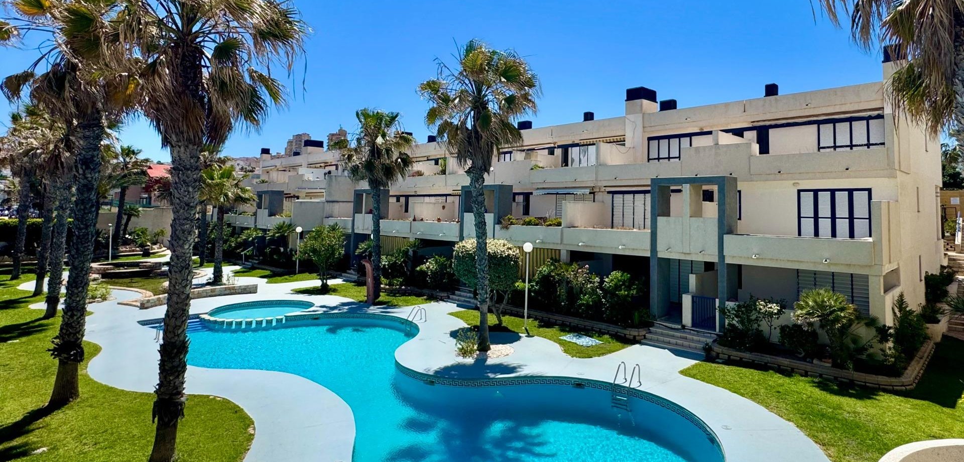 Apartment in Torrelamata - view 1