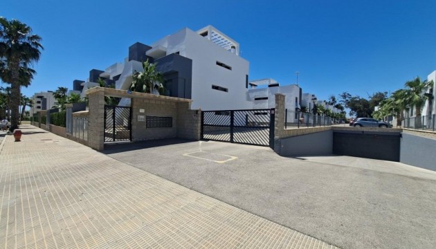 Resale - Apartment - Guardamar del Segura - El Raso