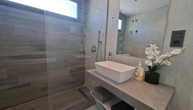 Resale - Apartment - Guardamar del Segura - El Raso