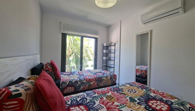 Resale - Apartment - Guardamar del Segura - El Raso