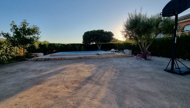 Resale - House - Orihuela Costa - Benferri