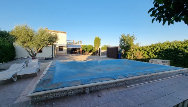 Resale - House - Orihuela Costa - Benferri