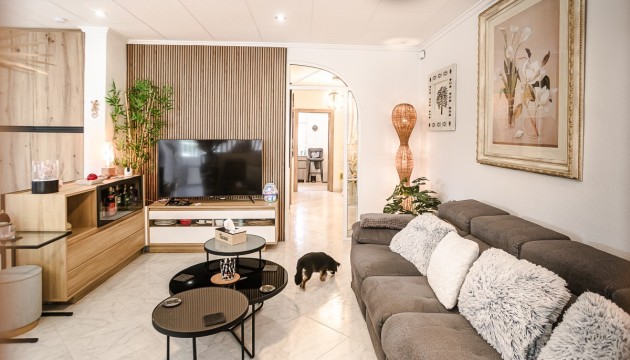 Reventa - House - La Marina