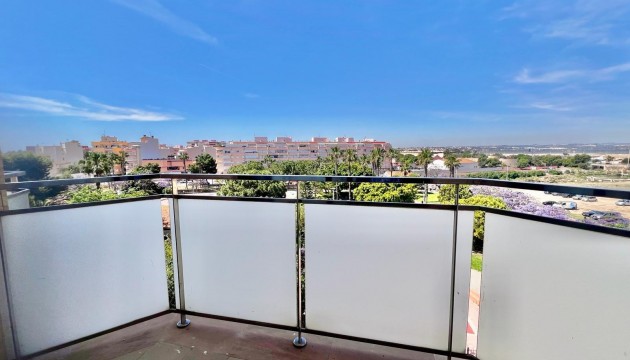 Resale - Apartment - Torrevieja - El Acequión - Los Náufragos