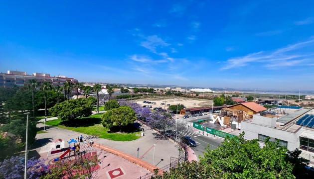 Resale - Apartment - Torrevieja - El Acequión - Los Náufragos