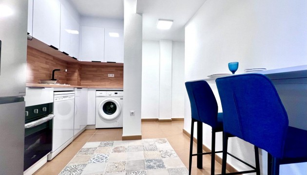 Resale - Apartment - Torrevieja - El Acequión - Los Náufragos