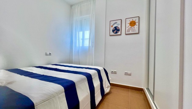 Resale - Apartment - Torrevieja - El Acequión - Los Náufragos